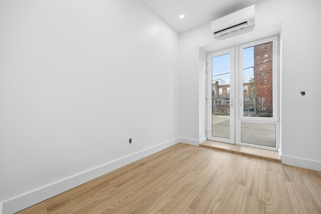 Foto del edificio - 379 Hawthorne St