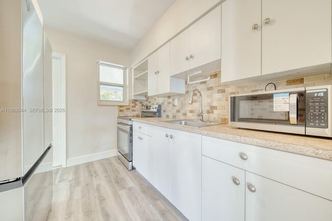 Foto del edificio - 2798 SW 32nd Ave