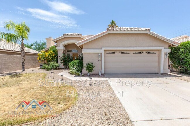 Building Photo - 4035 E Rock Wren Rd