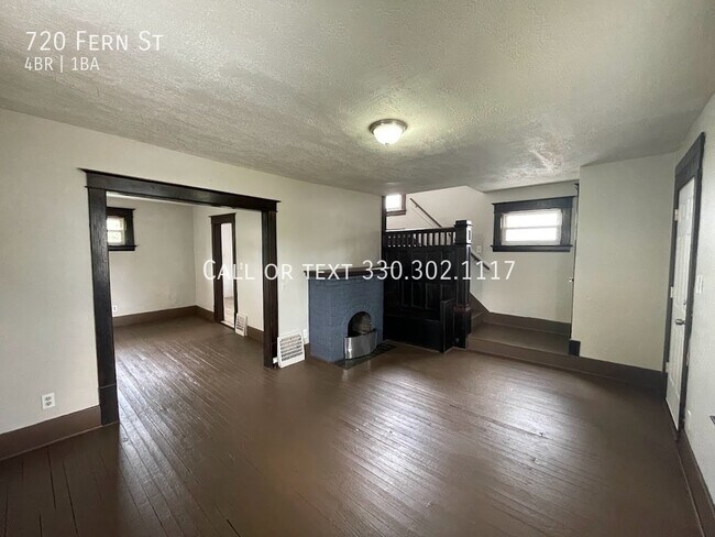 Building Photo - Large four bedroom one bathroom home for rent