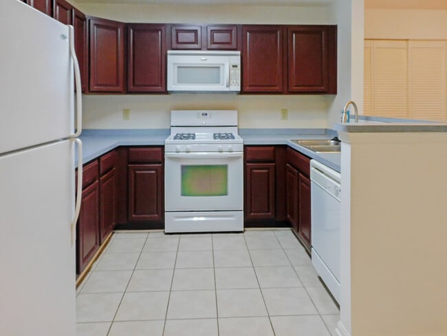 Building Photo - 45482 Westmeath Way