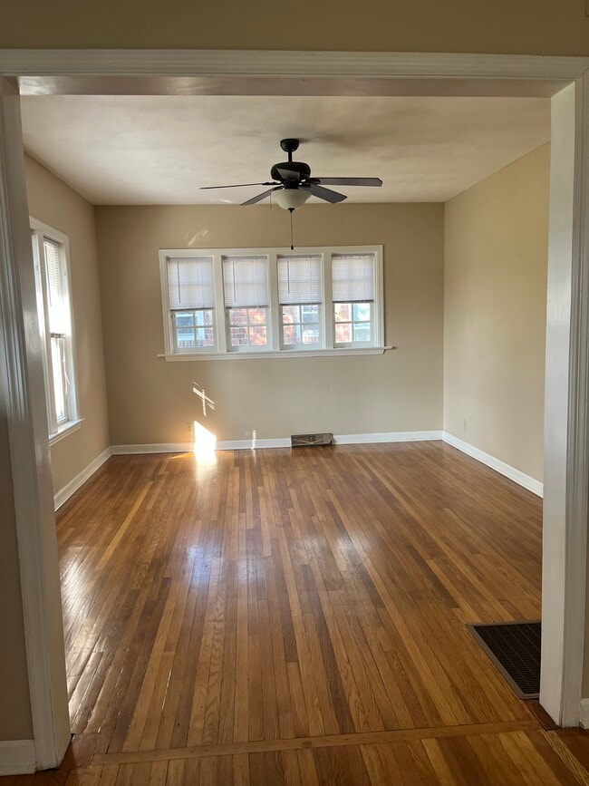 Dining room - 18 S 21st Street