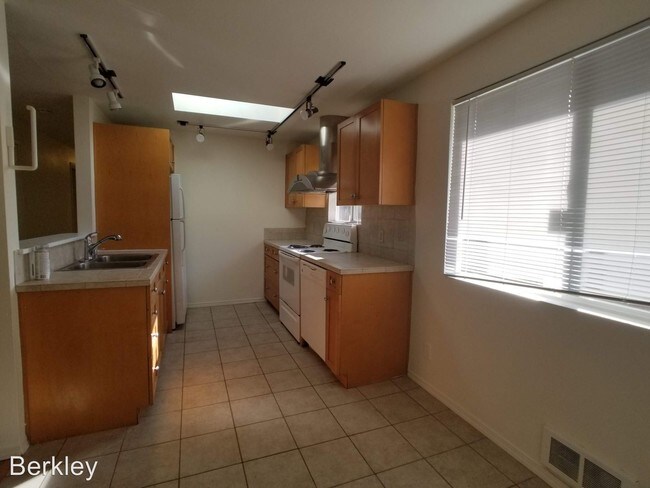 Foto del edificio - 3 br, 2 bath House - 9006 Avondale Rd NE