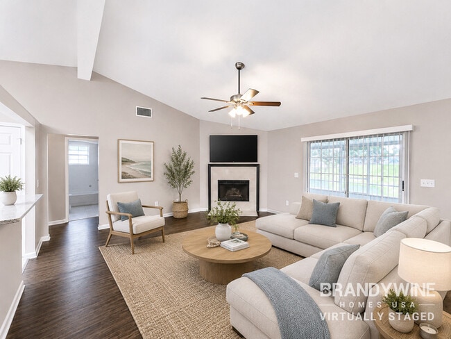Building Photo - 11067 Barbizon Cir W