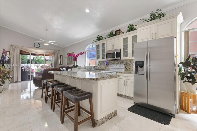 Foto del edificio - 15344 NW 1st St