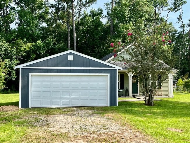 Building Photo - 4810 Pecan Ln