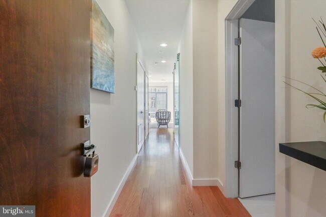 Foto del edificio - 435 R St NW