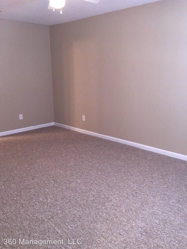 Foto del edificio - 490 Taleeda Ct