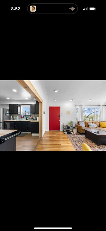 Foto del edificio - 111 S Perry St