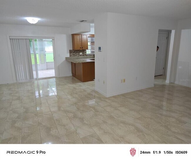 Foto del edificio - 1146 Desmond Ave