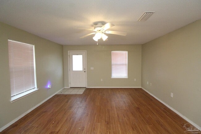 Foto del edificio - 1007 W Hatton St