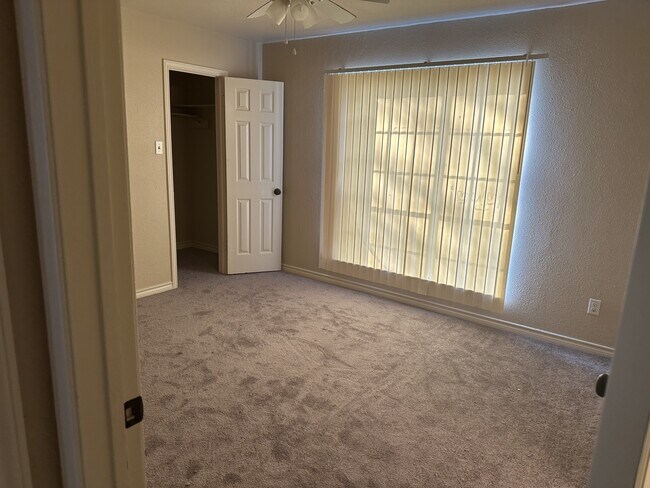 Foto del edificio - 1172 Westmeadow Dr