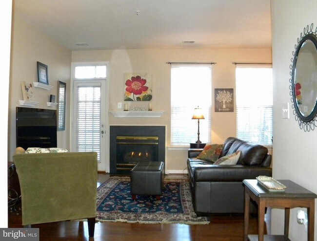 Foto del edificio - 11400 Windleaf Ct