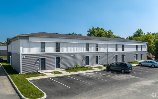 Building Photo - Northern Place-2 BD Townhome w Full Basement