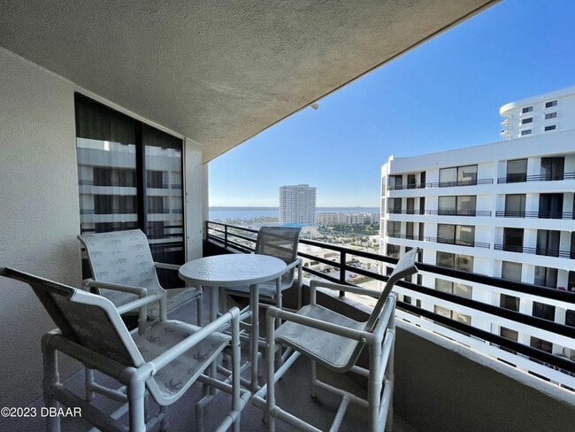 Foto del edificio - 3023 S Atlantic Ave