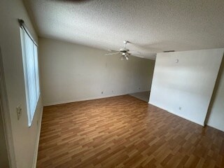 Photo - 1944 Redbank Rd Apartments