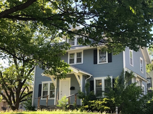 Building Photo - 5+BR House, Midtown, Corner Lot- Move In R...