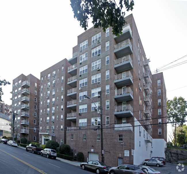 The Parkway Terrace Apartments in Yonkers, NY