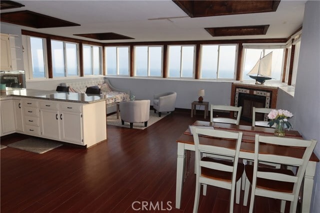 Building Photo - 1481 W Paseo Del Mar