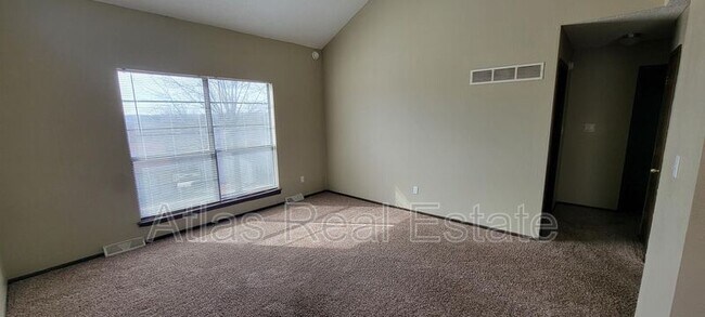 Building Photo - 17305-17307 East 48th St Ct S