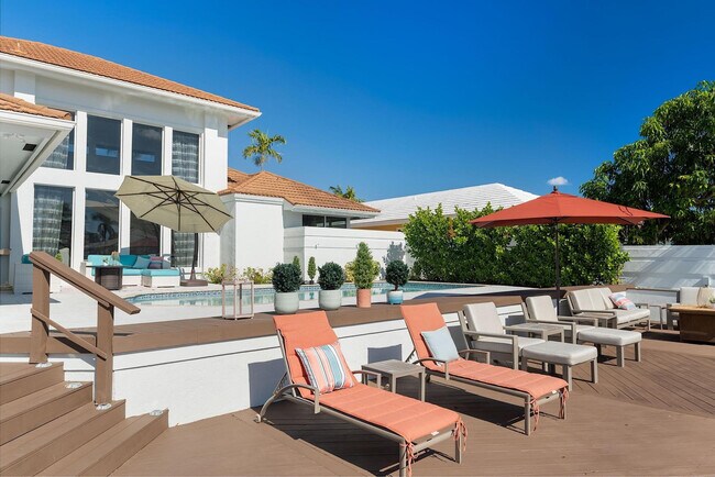 Foto del edificio - 3050 NE 43rd St