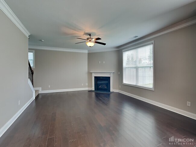 Foto del edificio - 3913 Norman View Dr