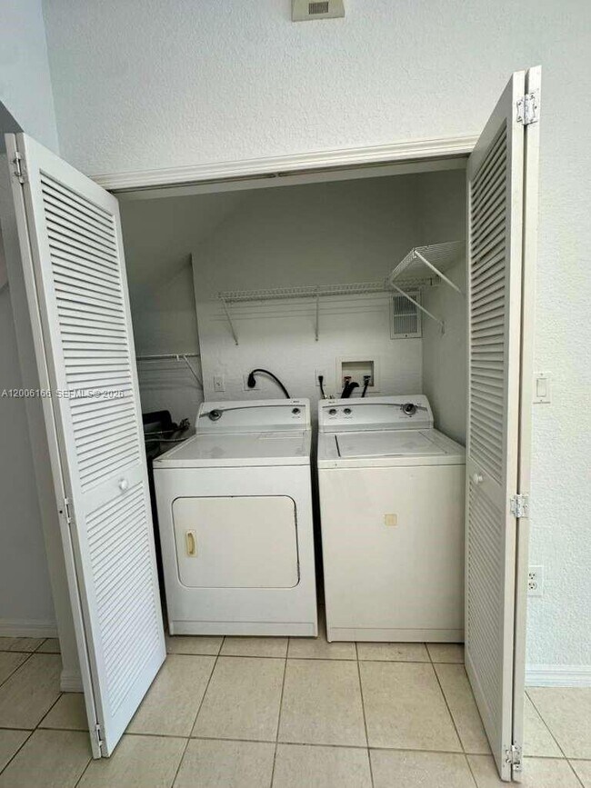 Foto del edificio - 10760 NW 82nd Terrace