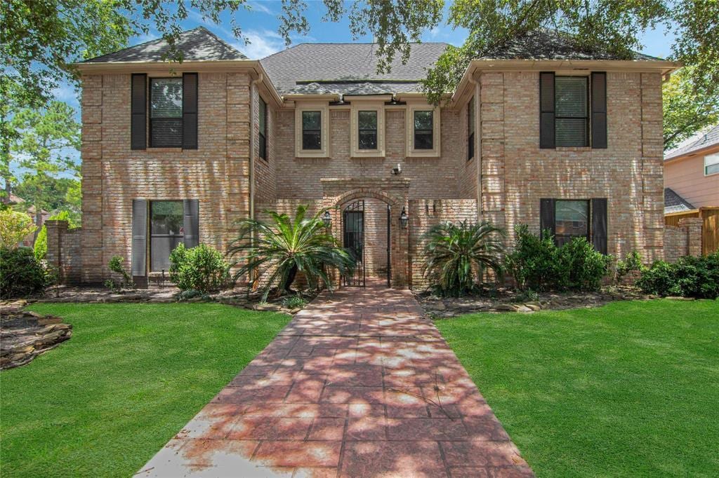 Primary Photo - 1126 Crossroads Dr