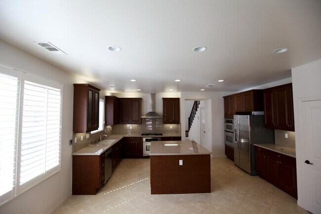 Building Photo - 13549 Golden Elm Ln