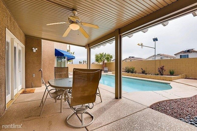 Building Photo - 5 br, 3 bath House - 8963 Bracken Cliff Court