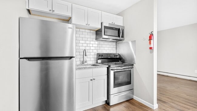 Building Photo - 17020 Raupp Rd