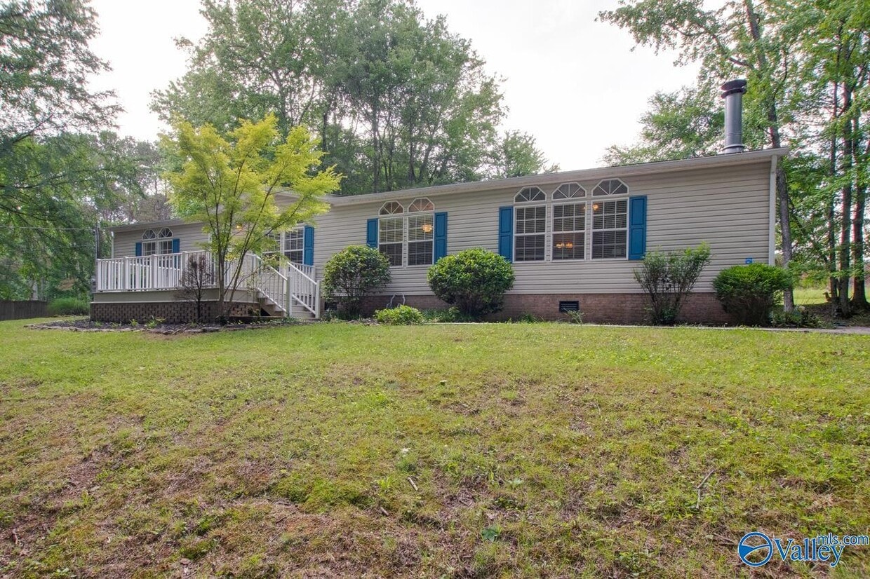 Primary Photo - 2690 Old Railroad Bed Rd