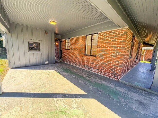 Foto del edificio - 2361 S Salvia St