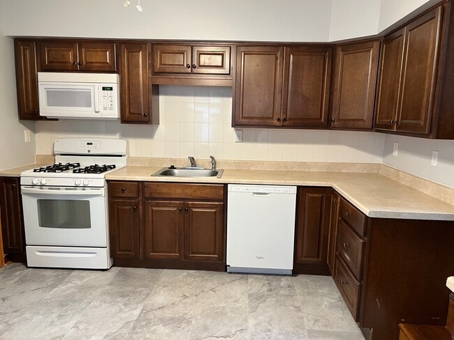 Building Photo - 1419 Morling Ave