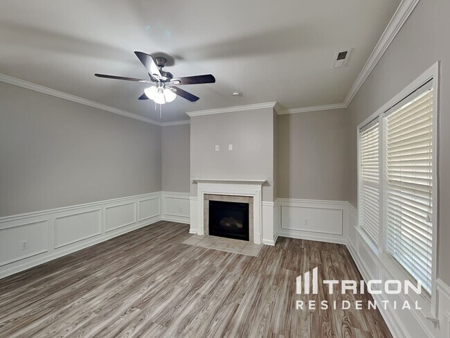 Foto del edificio - 2053 Lake Vista Drive