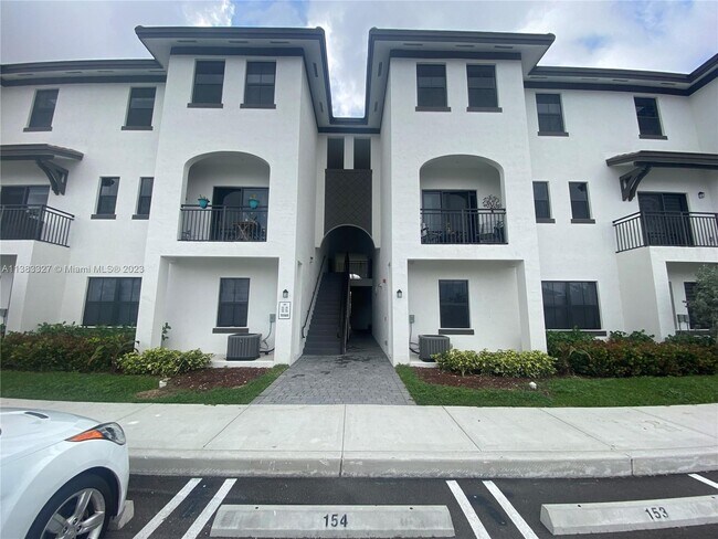 Foto del edificio - 15560 SW 136th St