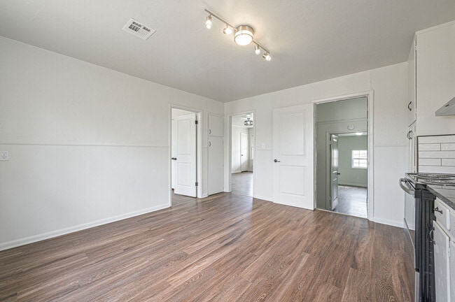 Building Photo - 727 NW 97th St