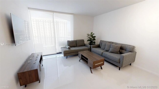 Building Photo - 1 br, 1 bath  - Paseo at Downtown Doral