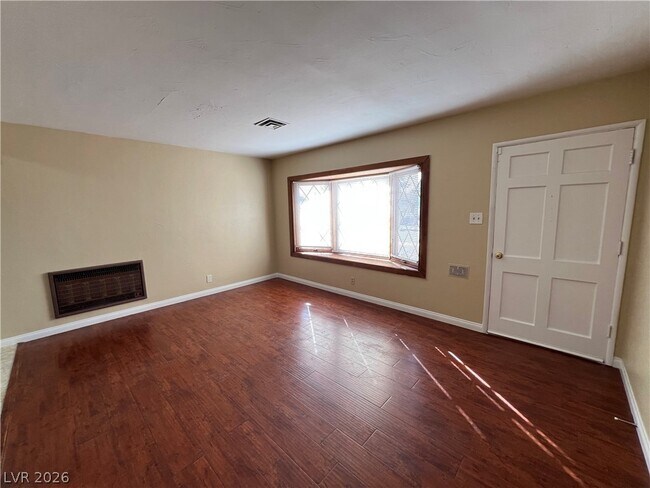 Foto del edificio - 1425 Wengert Ave