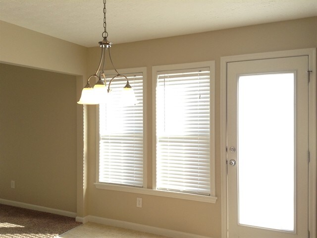 Building Photo - 2305 Treetop Lane