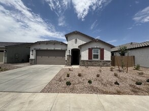 Building Photo - 8136 E Petra Ave