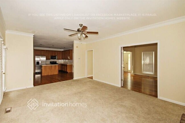 Foto del edificio - 1324 Beaumont Ct NW