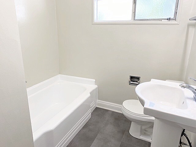 Building Photo - 3379 Rowena Ave