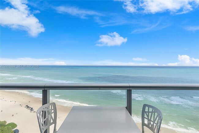 Building Photo - 17001 Collins Ave