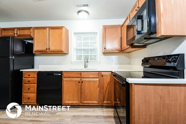 Building Photo - 5934 Bluestem Cir