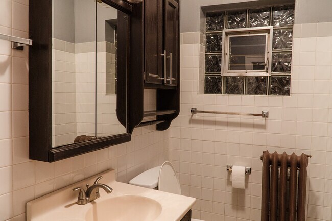 Building Photo - 4856 W Dakin St