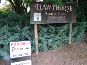 Building Photo - 1541 Commercial St SE