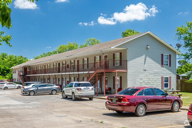 Building Photo - 315 Texas Way