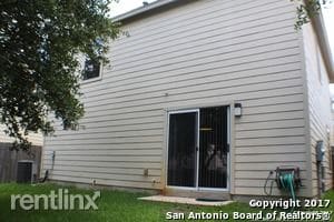 Building Photo - 2227 Beacon Crk