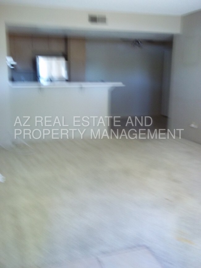 Foto del edificio - 2938 N 61st Pl